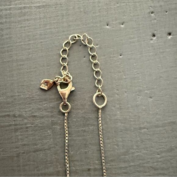 Silpada 925 Sterling Silver Chevron Pendant Necklace - Picture 4 of 10